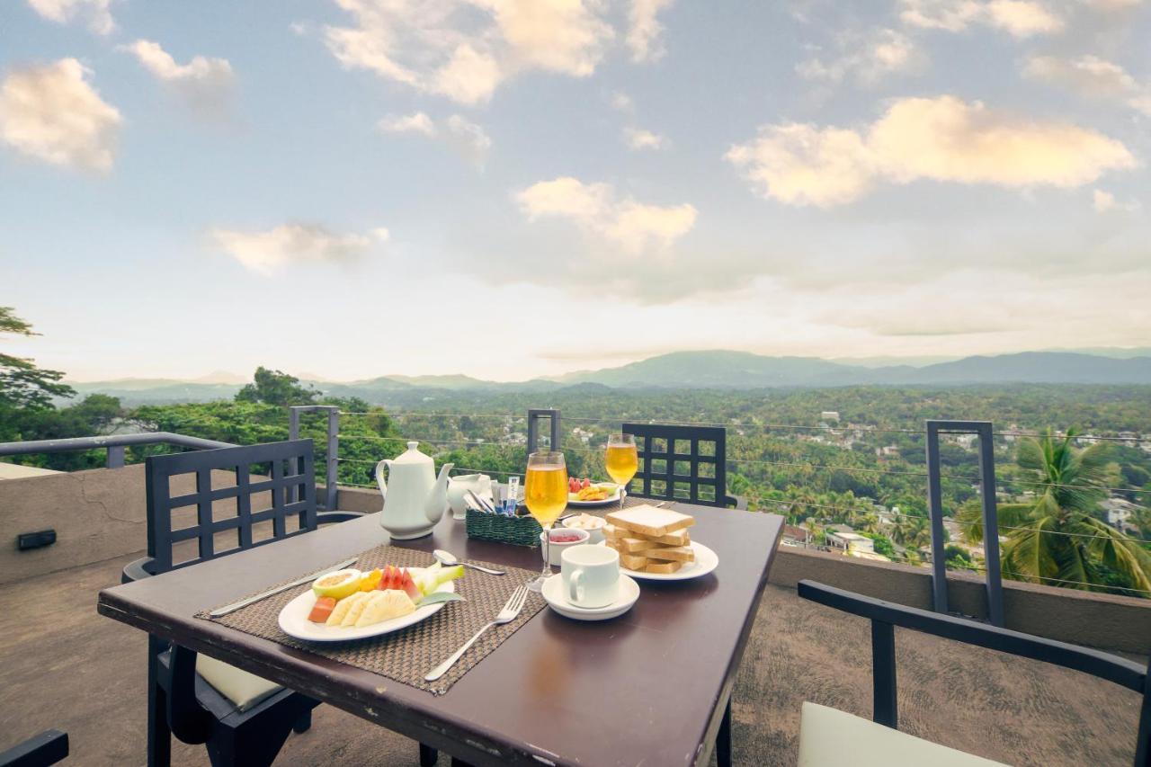 The Hills By Blue Fox Hotel Kandy Exterior foto